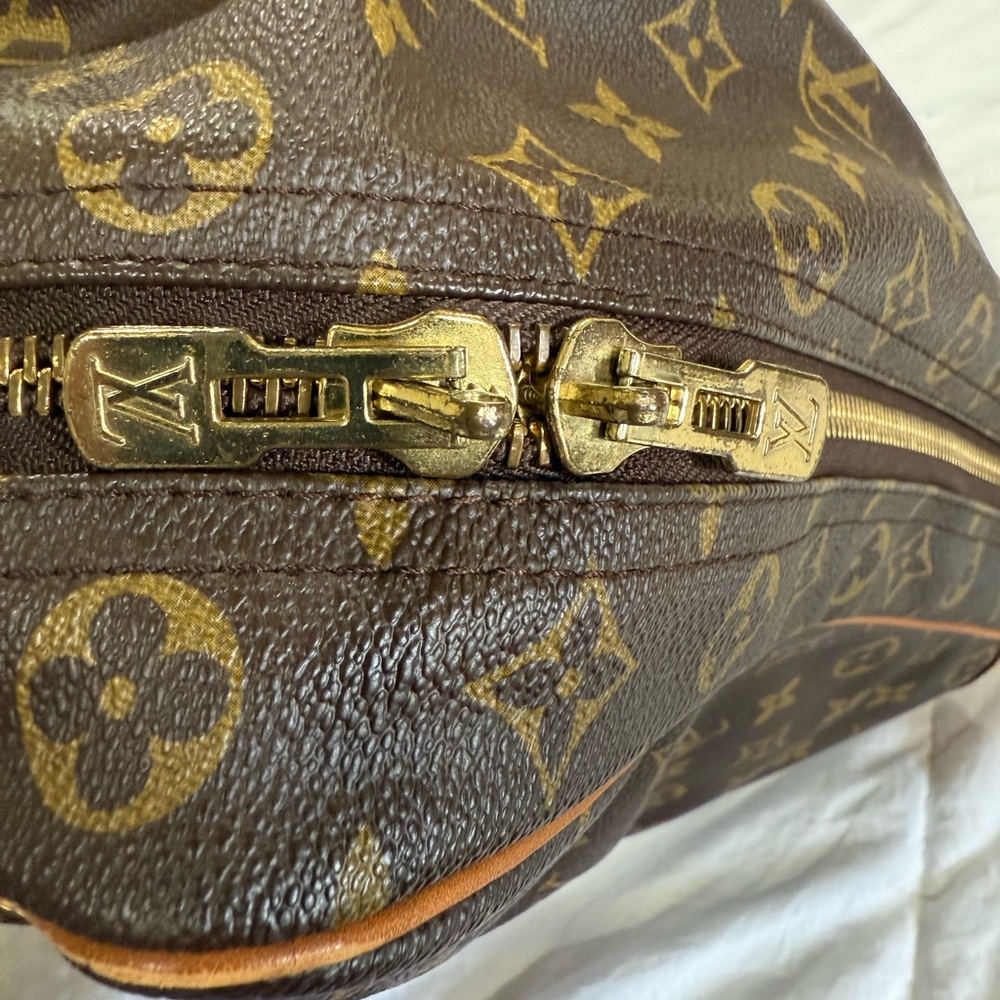 Louis Vuitton Brown Monogram Travel Bag - Picture 3 of 16